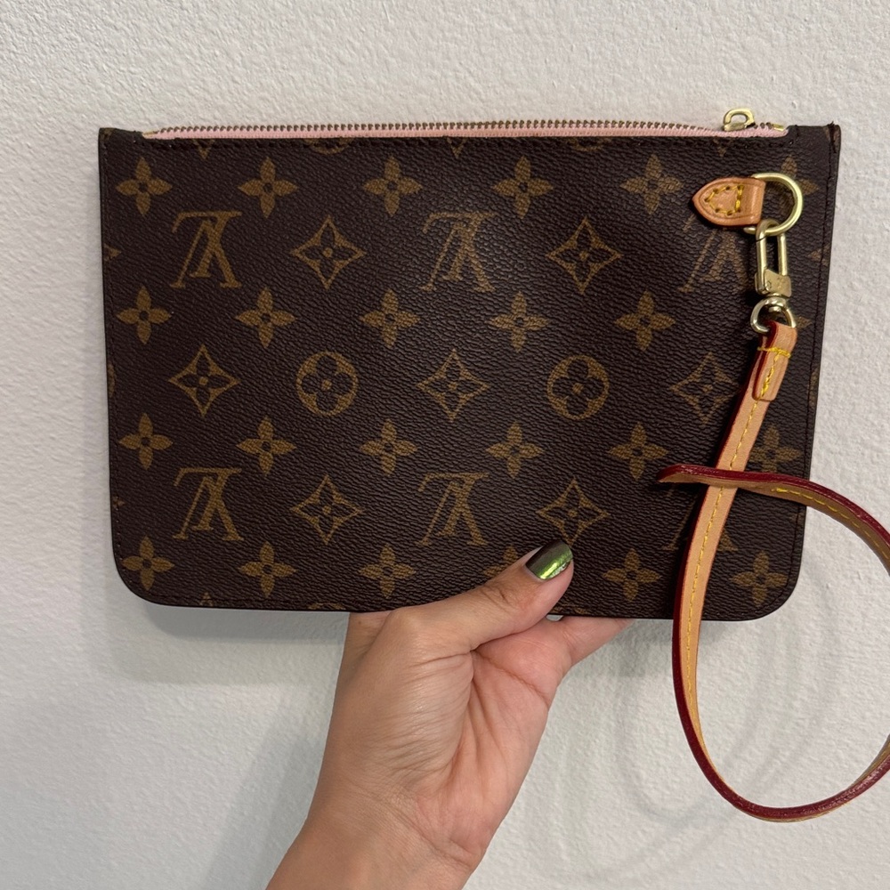 Monogram Wristlet with pink interior - Picture 10 of 12